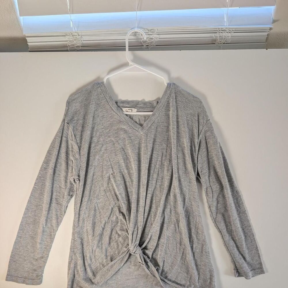 Pleione Women's Grey Blouse